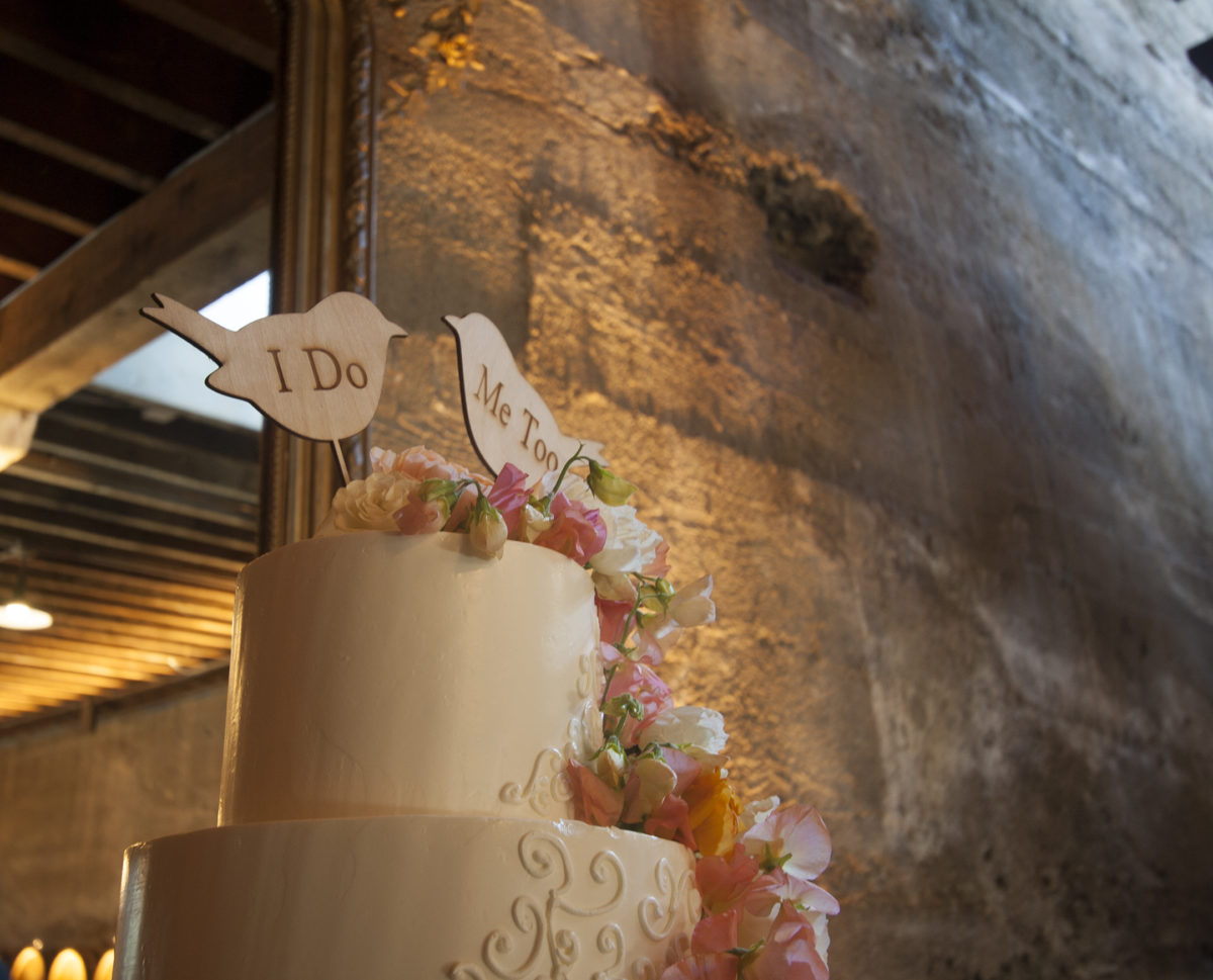 Wedding cake decor and back lighting